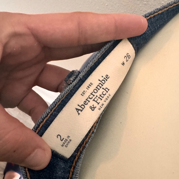 Abercrombie & Fitch Jean shorts - Picture 8 of 8